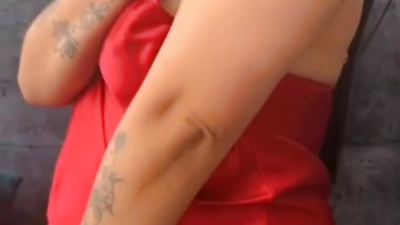 Do you like my tattoos? - Vídeo de Susann_love, modelo de vídeos