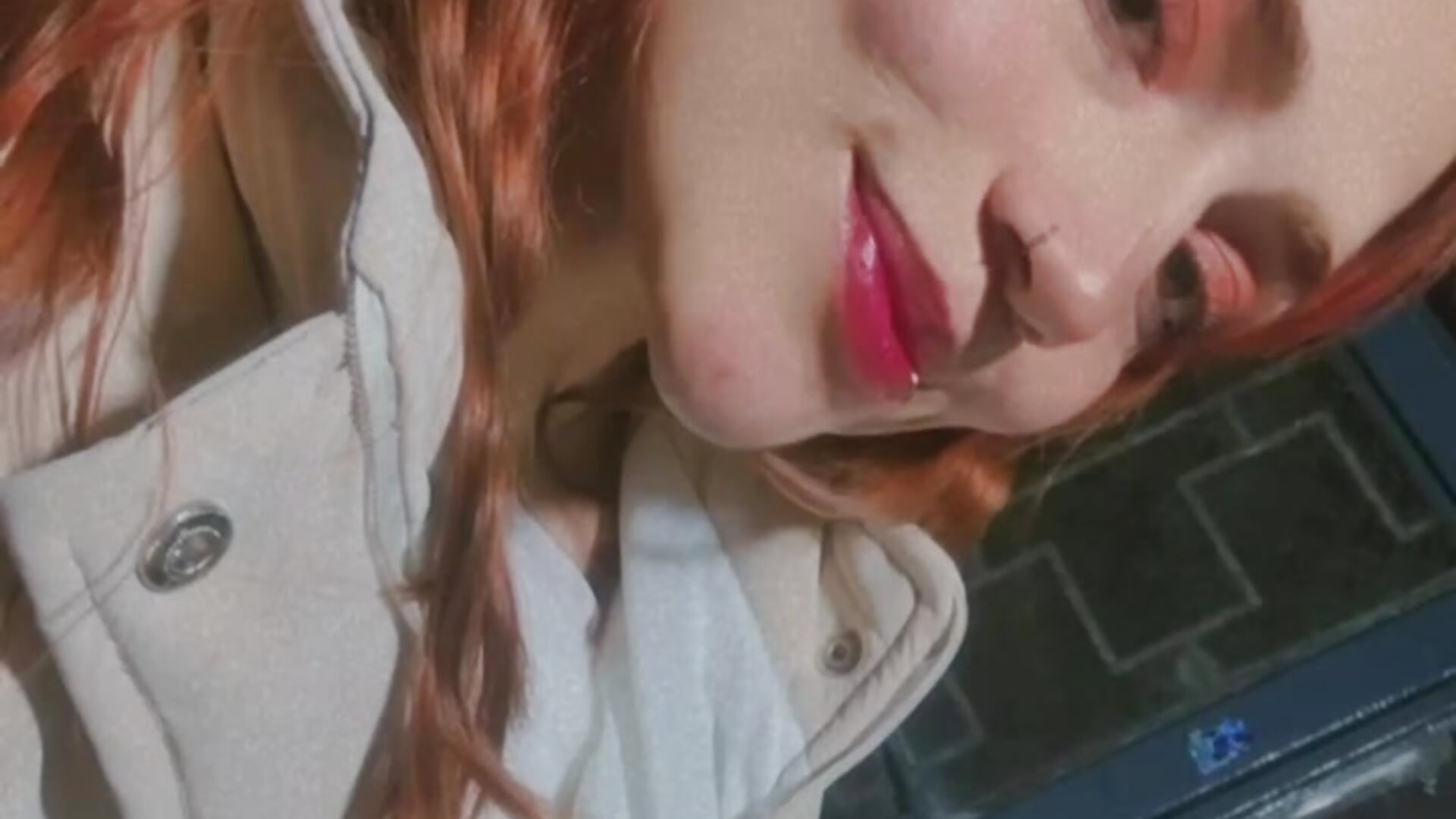 Do you like my wavy hair? 😘 – video modela na kameri Natali_Sea