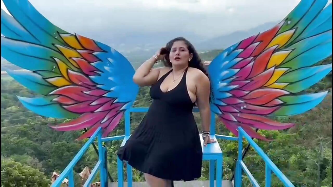 A PERFECT VIEW - video by Genesis_Montenegro_OA cam model