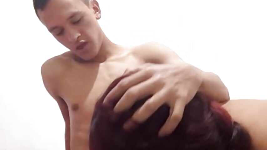 [21 Jan 23:28] Public Show - video by Cachondons cam model