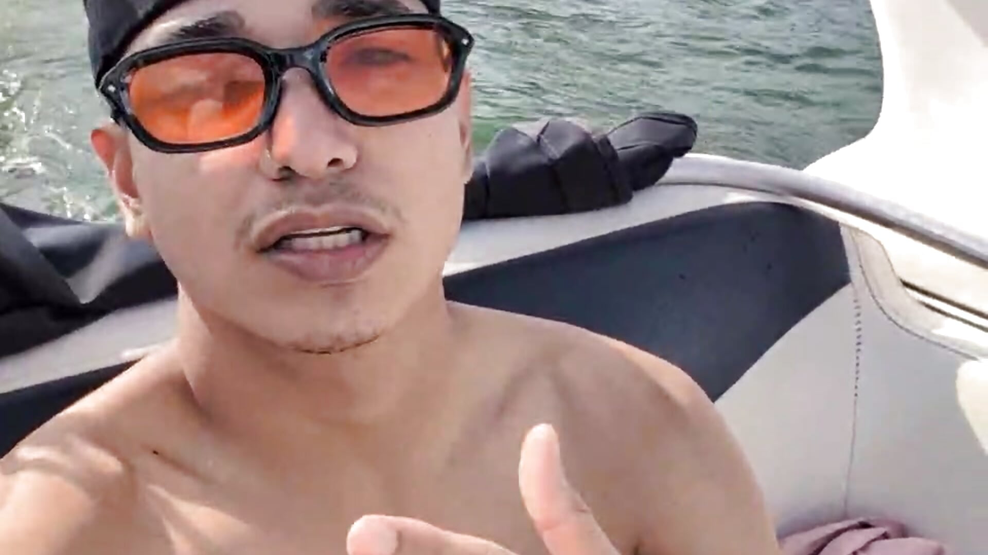 🌊🛥️ - video di paulhot11 modella di cam