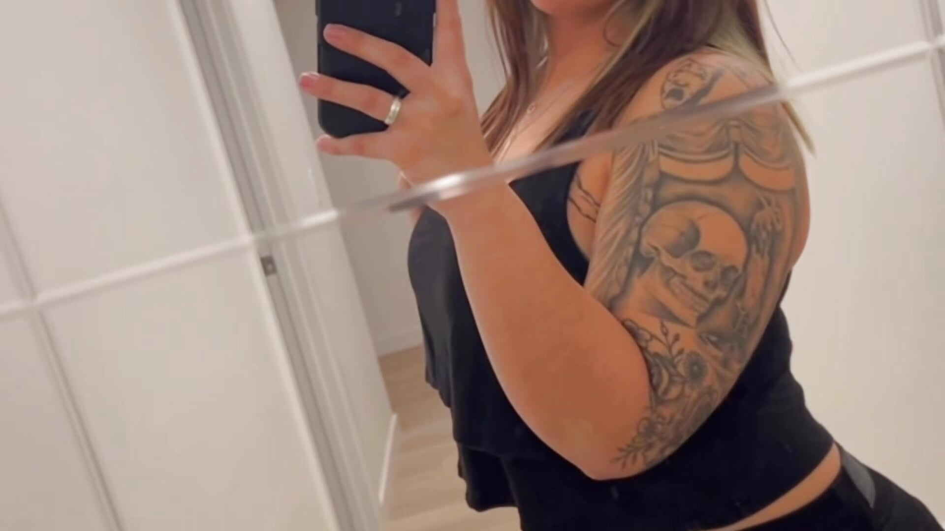 Me😘 - video by CocoNikki cam model