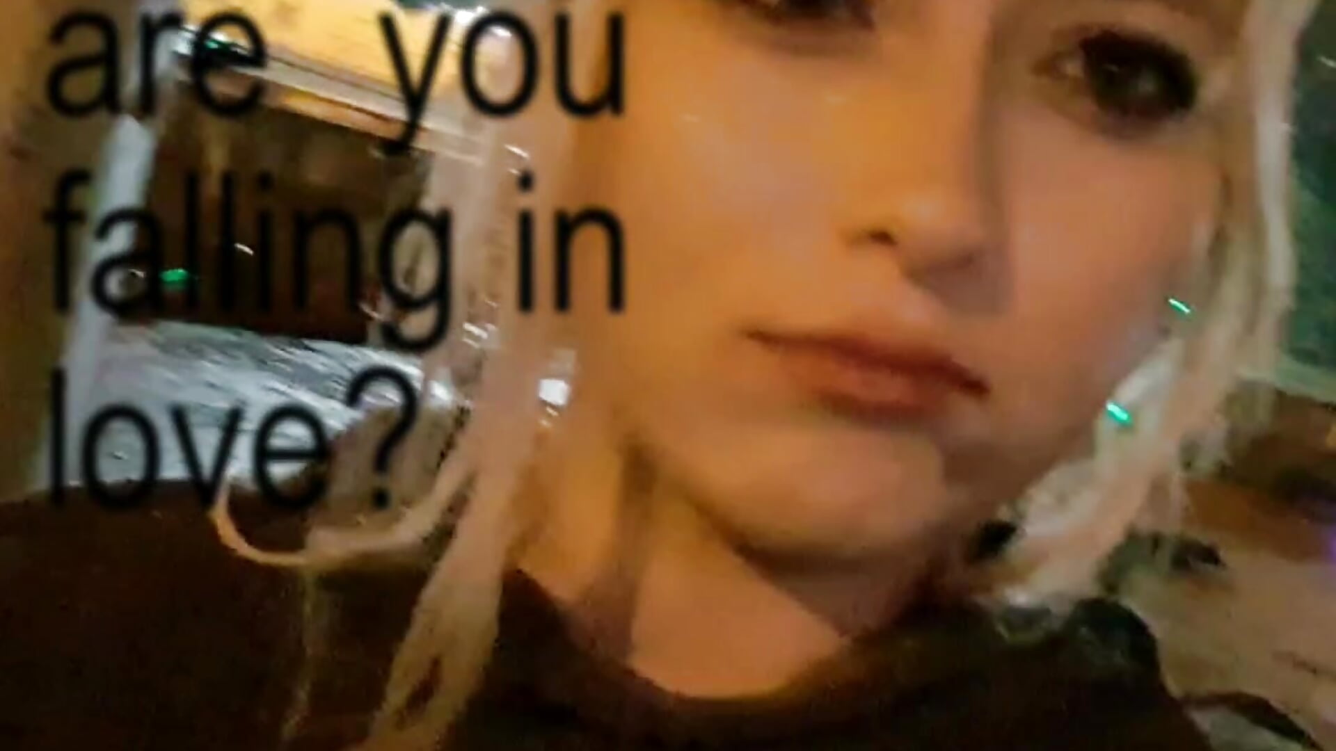 <3 - video by Emiliaaah cam model