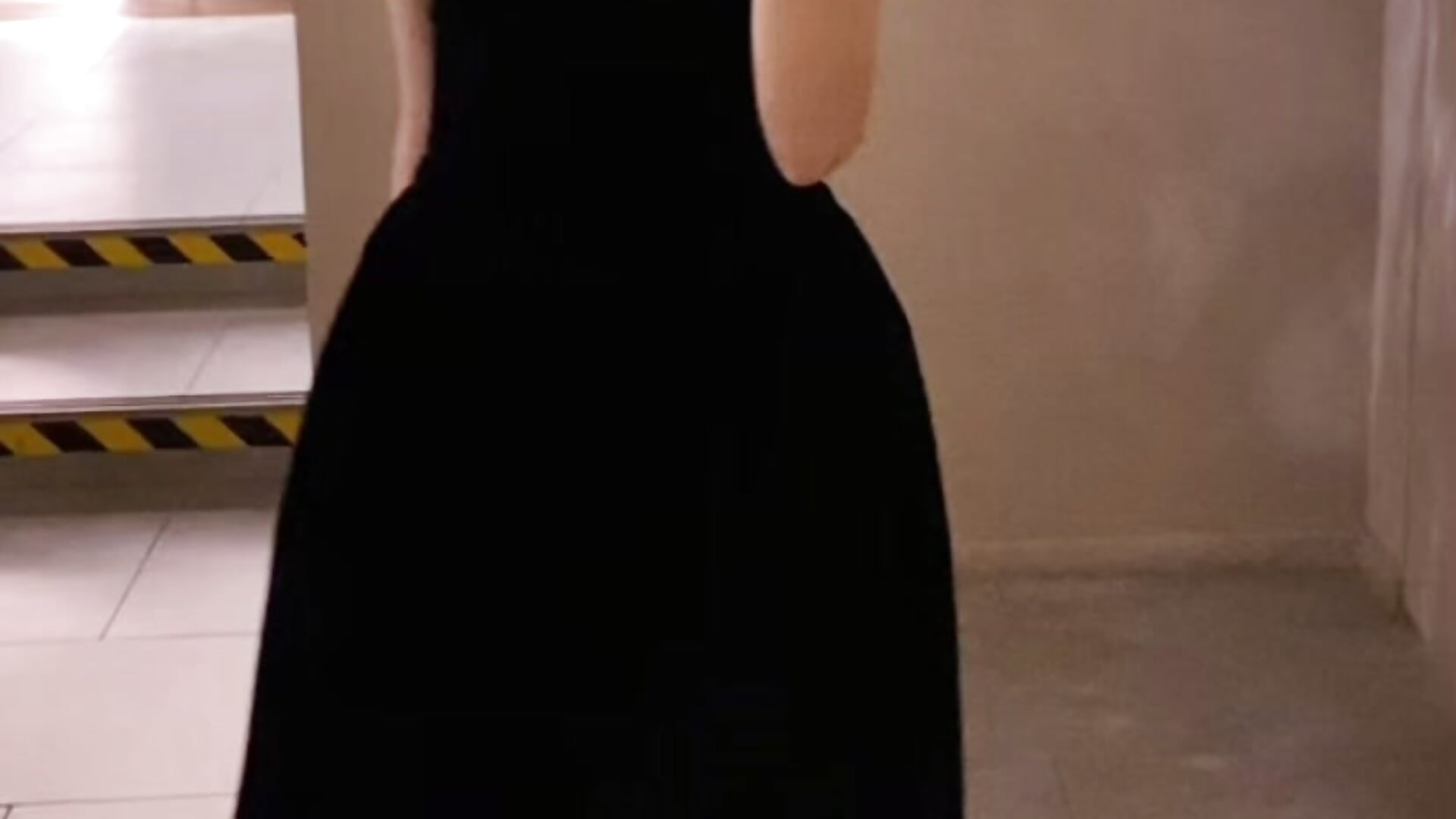 in dress – video od webkamerové modelky realmissa