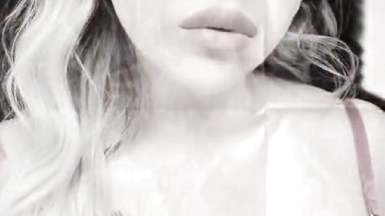 just me - vidéo du modèle de showcams hornyb33_