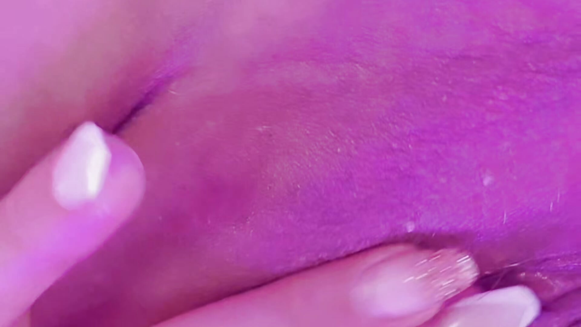 Feuchte Pussy unter dem Solarium 🔥 - video Esraa8 kameramallilta