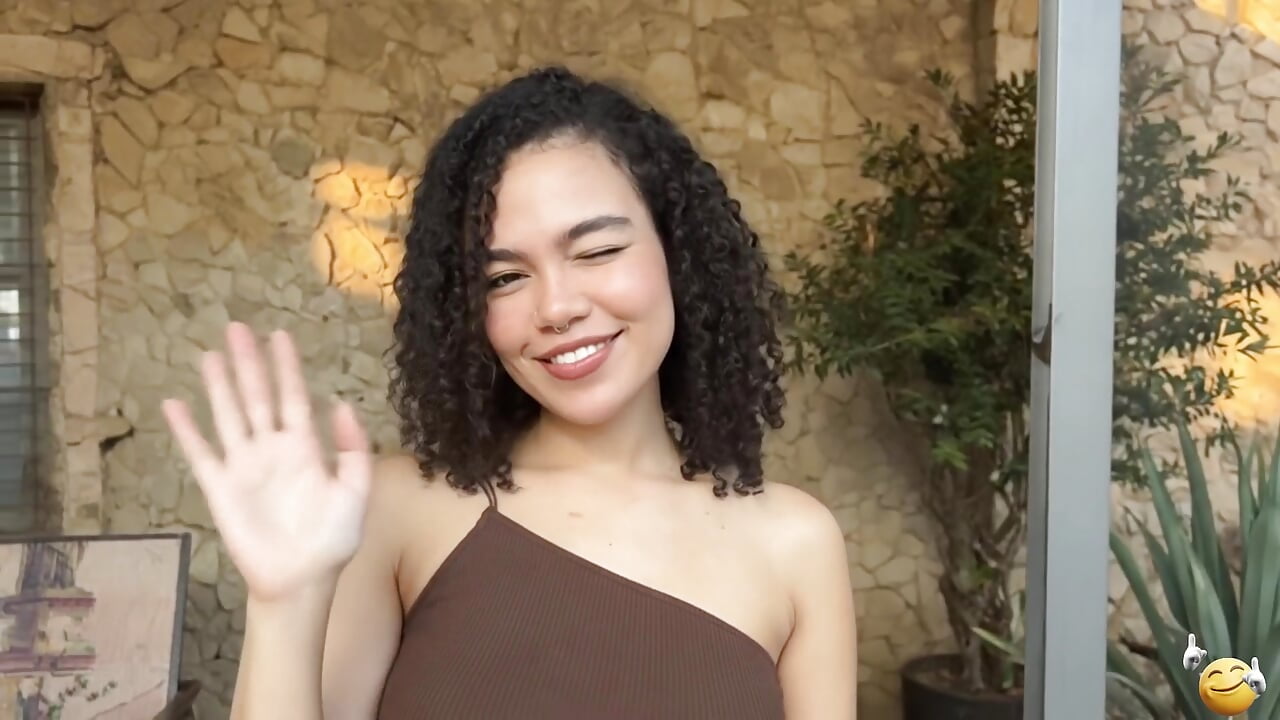 Welcome to my world 🩷－カメラキャストのMonic_Bellucciの動画