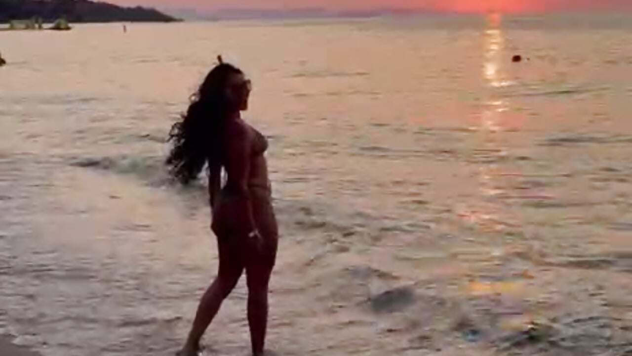 Mentally, I’m still here ☀ - Chaiiro adlı kamera modelinin videosu