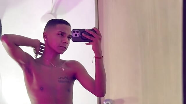 LATIN BOY 💗​❤️‍🔥​ – video af hotboyluxe cam-model