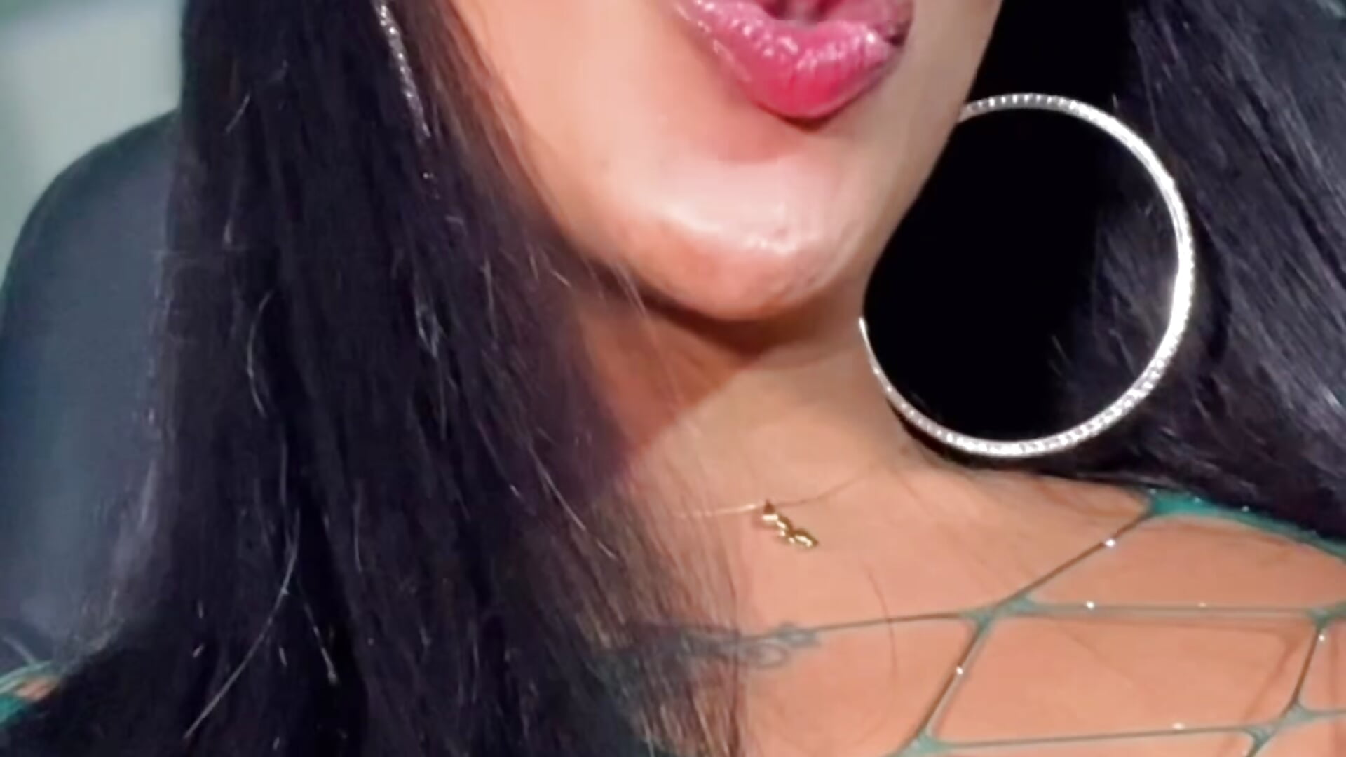 💚 - Video von PilarBigCockxxx Cam-Model
