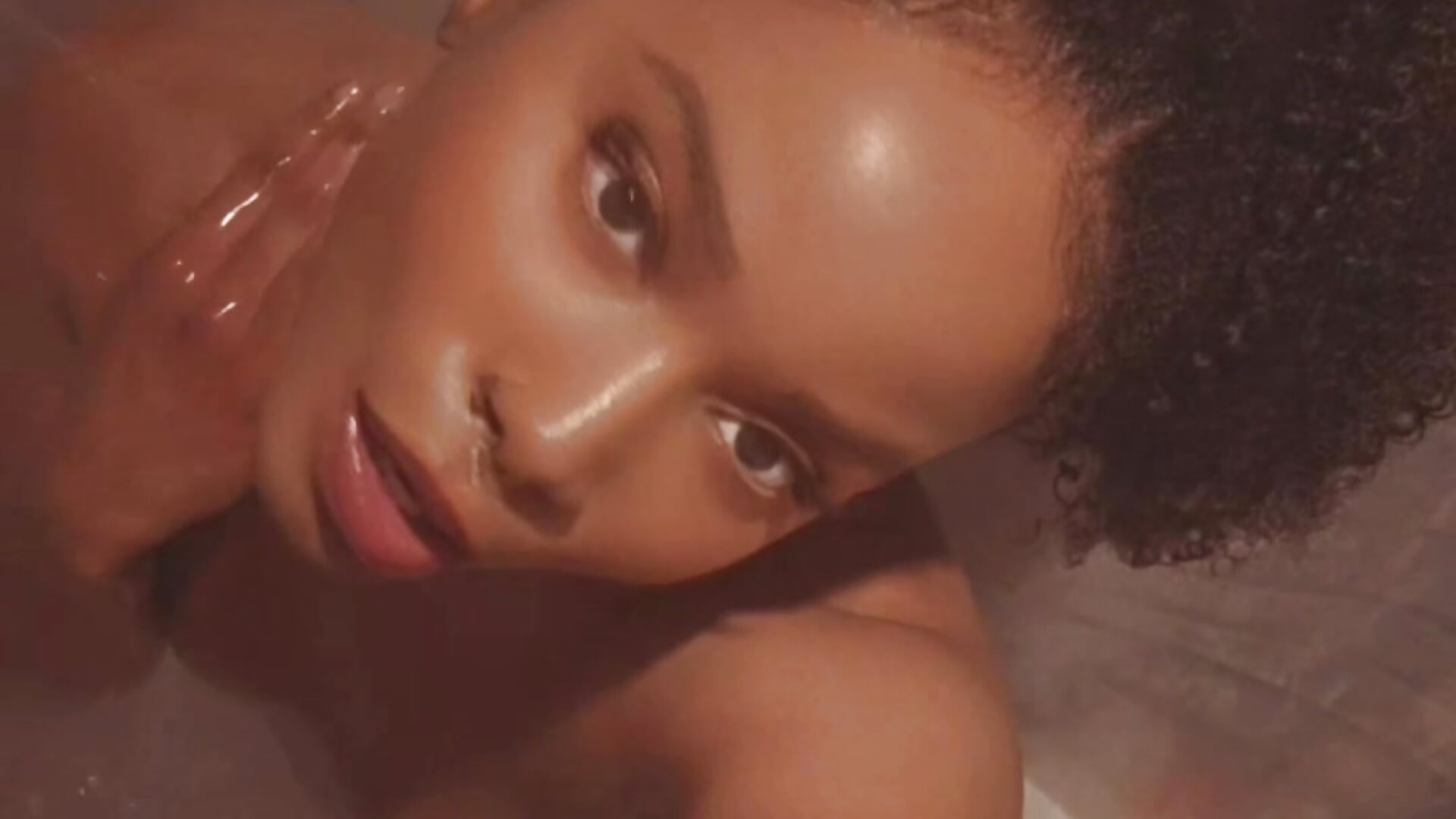 Come Vibe With Me In The Shower! - video by JazmineFoxx cam model