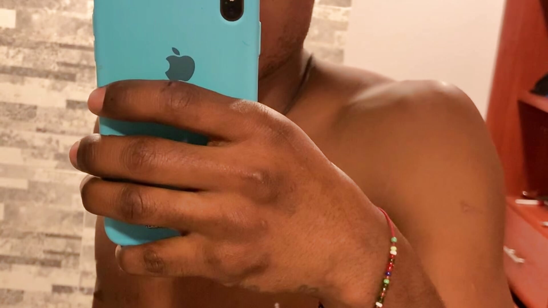 60B0AF72-F579-4CF1-995C-25A3C63C9D48 - vidéo du modèle de showcams panther_333