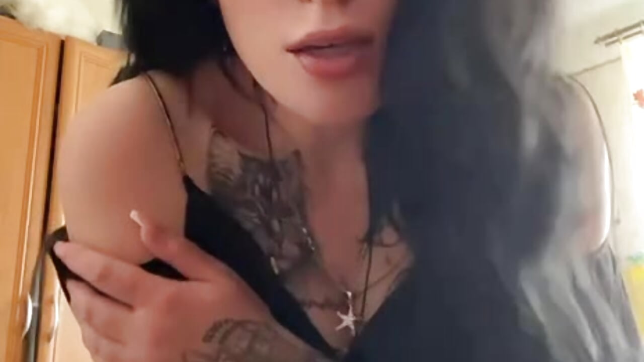 kisses - vídeo de LalyaSkyy modelo de câmara