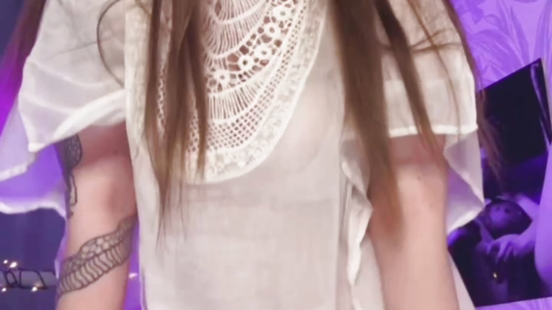 Teaser – video od webkamerové modelky licklissy