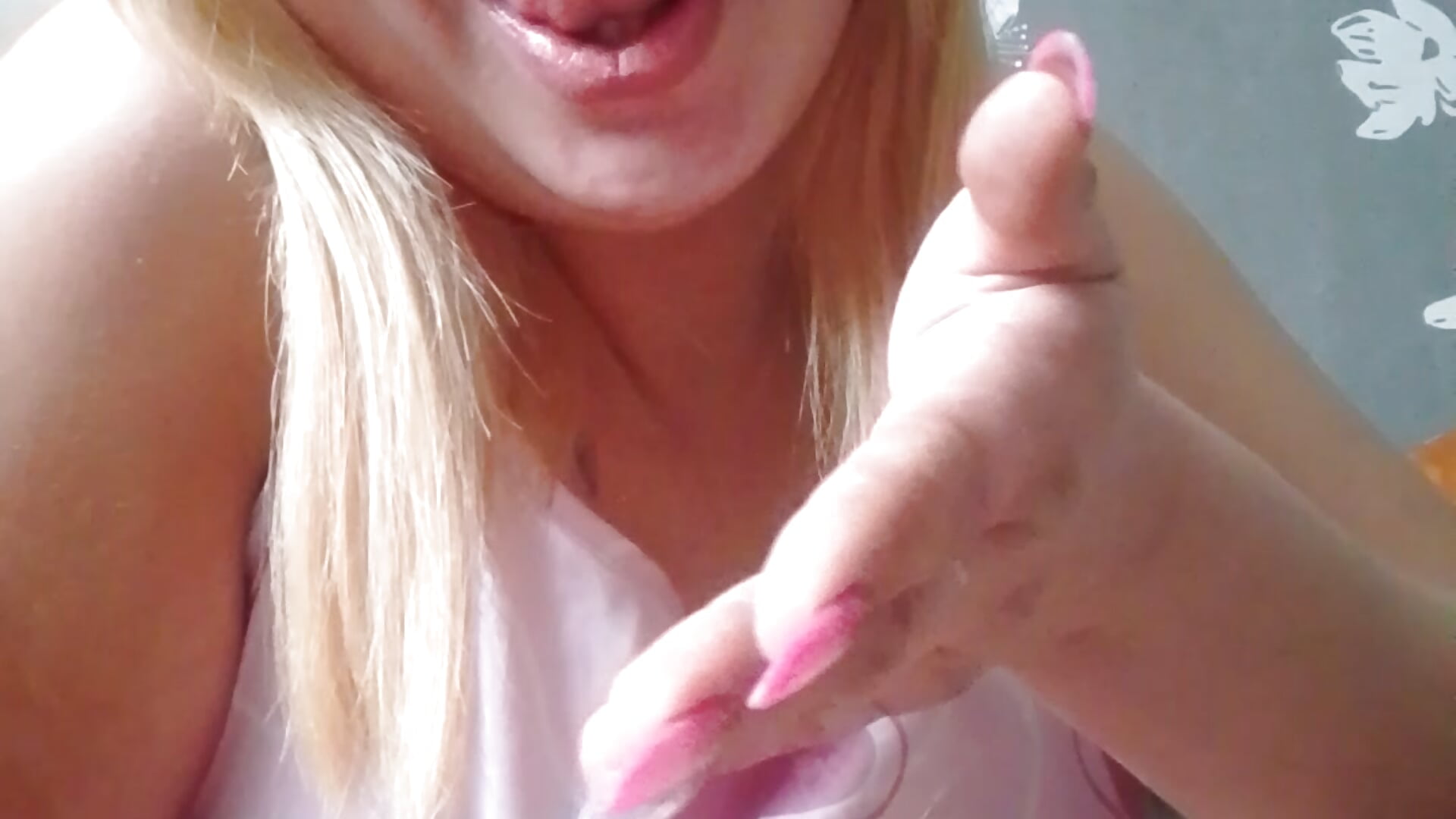 1000003679 – video od webkamerové modelky Emi-Flowers