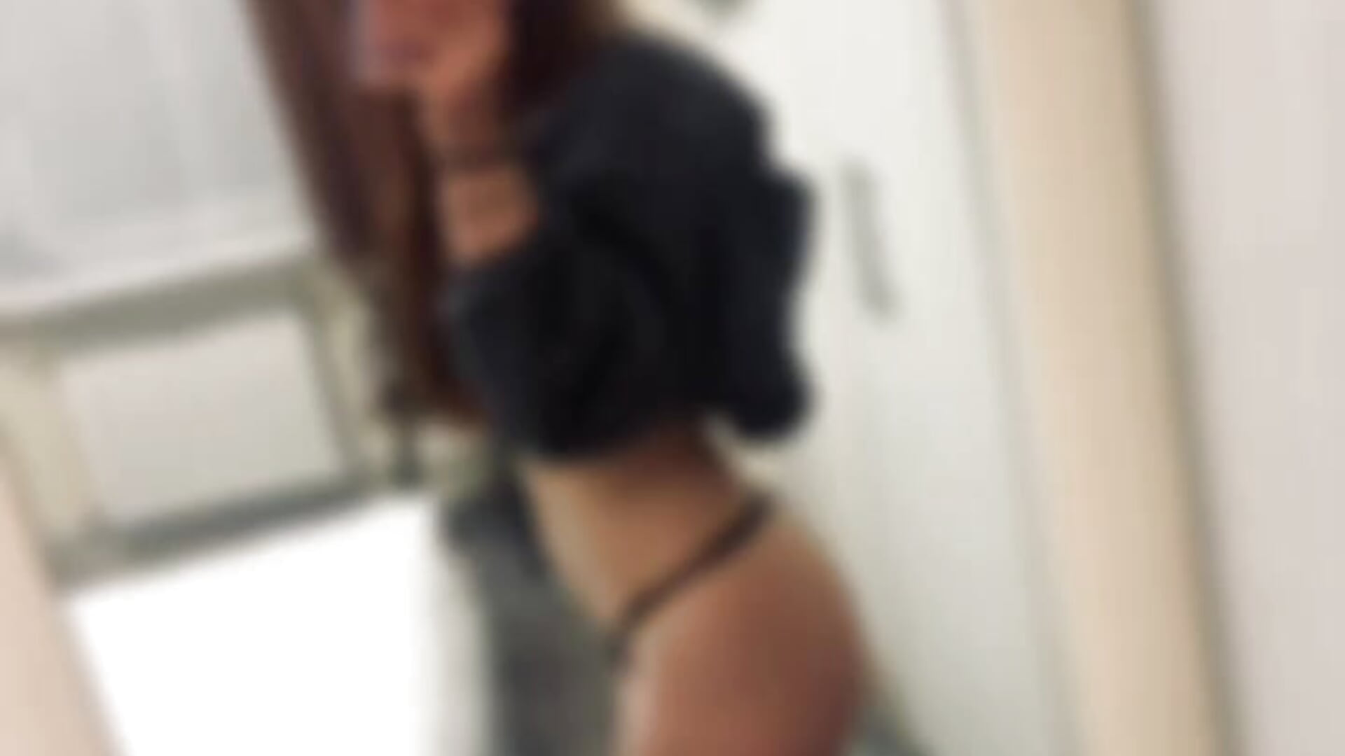 A little bit of my beauty - vídeo de la modelo de cam ThomasTakai