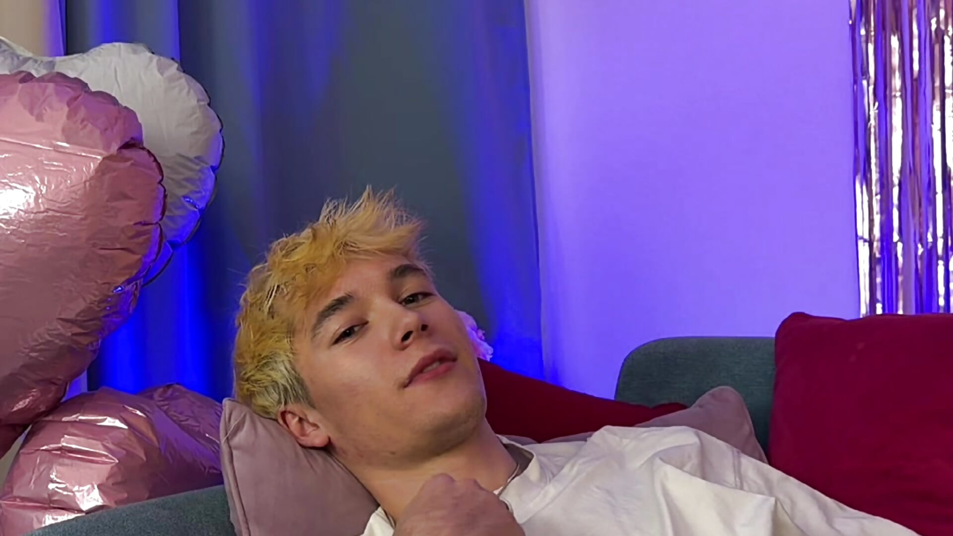 Am I enough to make u hard? - vídeo de la modelo de cam KevinParke