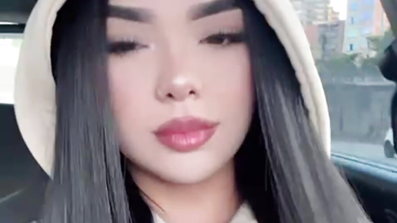 Sensual❤ - Emily-Queen03 adlı kamera modelinin videosu