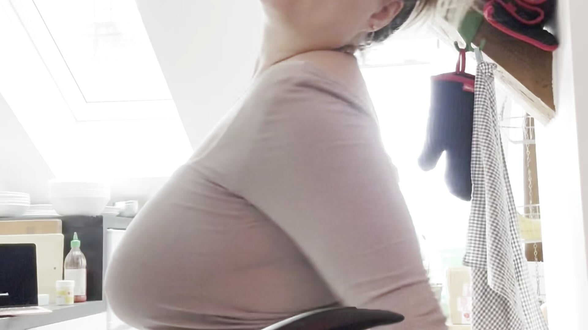 Smth Tasty 🤤 – video af MyMegann cam-model