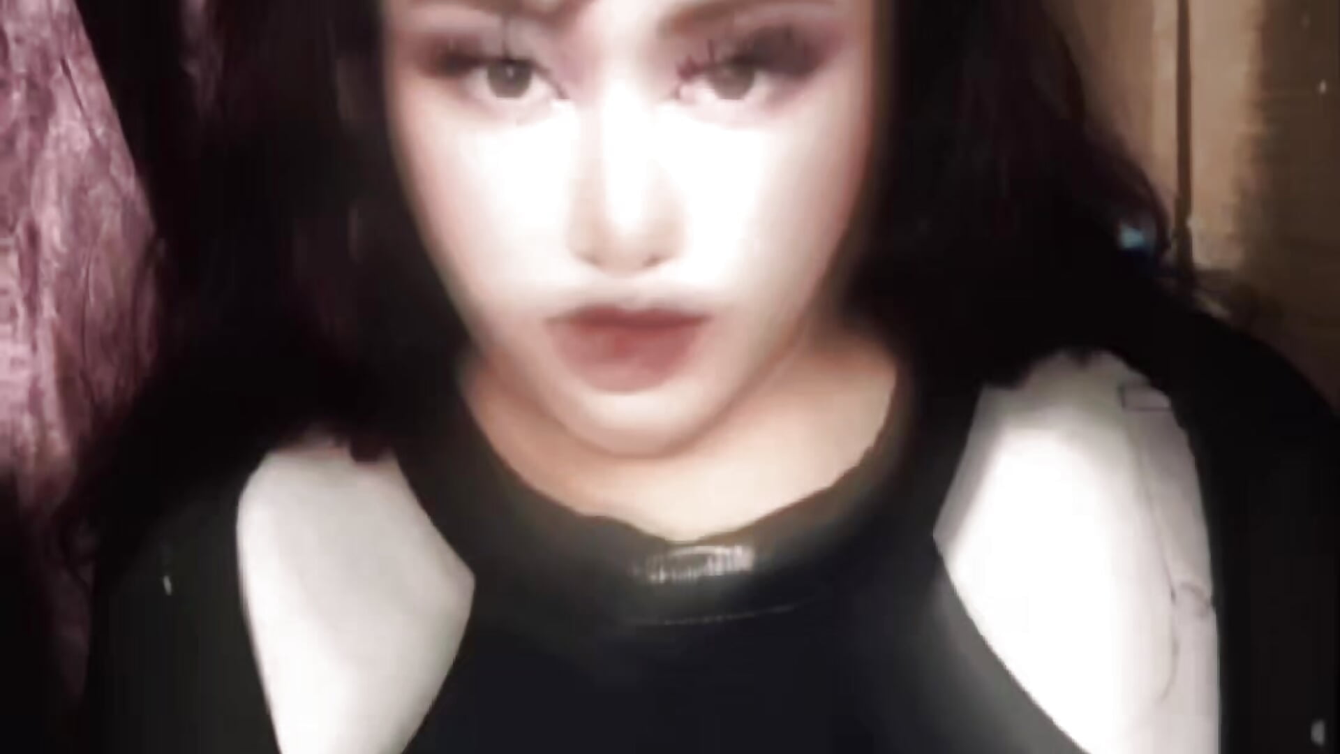 Look me 🤏 — filmik GassyClop, modela(-lki) na kamerkach