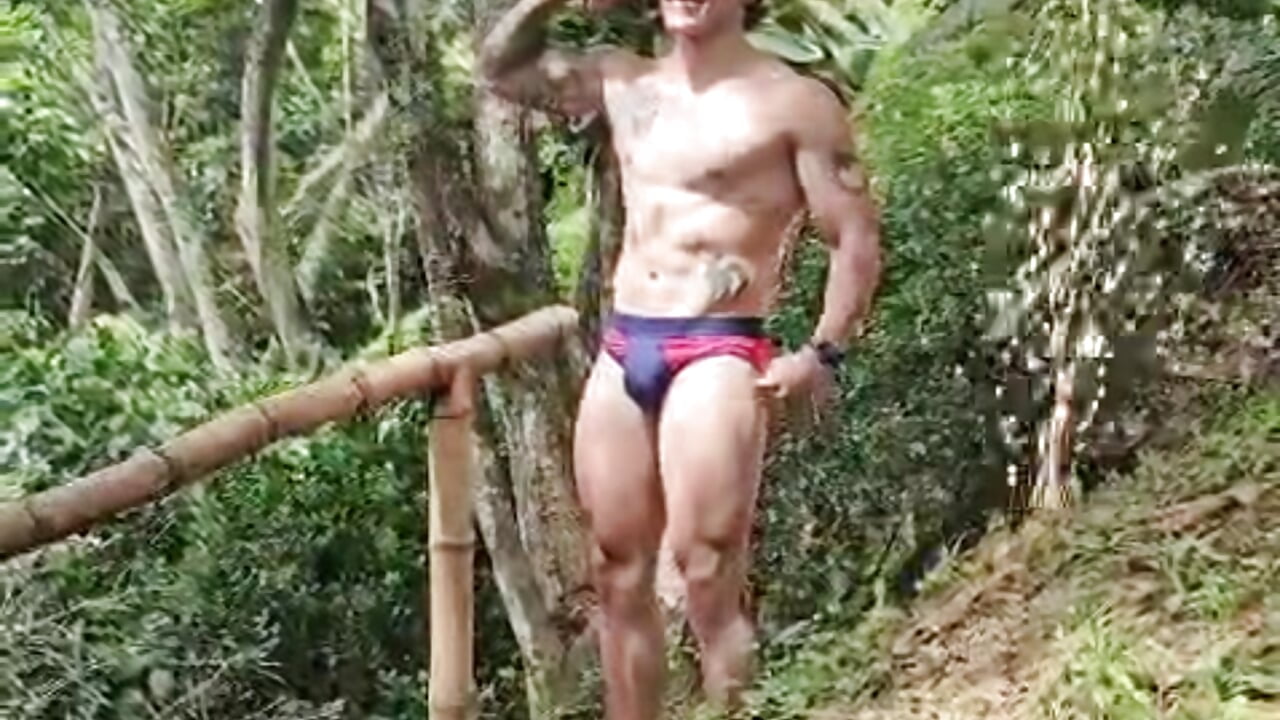 WhatsApp Video 2026-01-23 at 4,29,17 PM - vidéo du modèle de showcams TAYLOR_MCLANE1