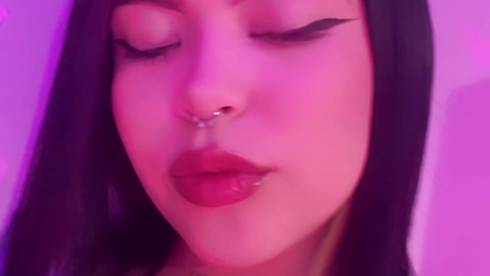 🌸🫣 - video van Violetx19 cam-model