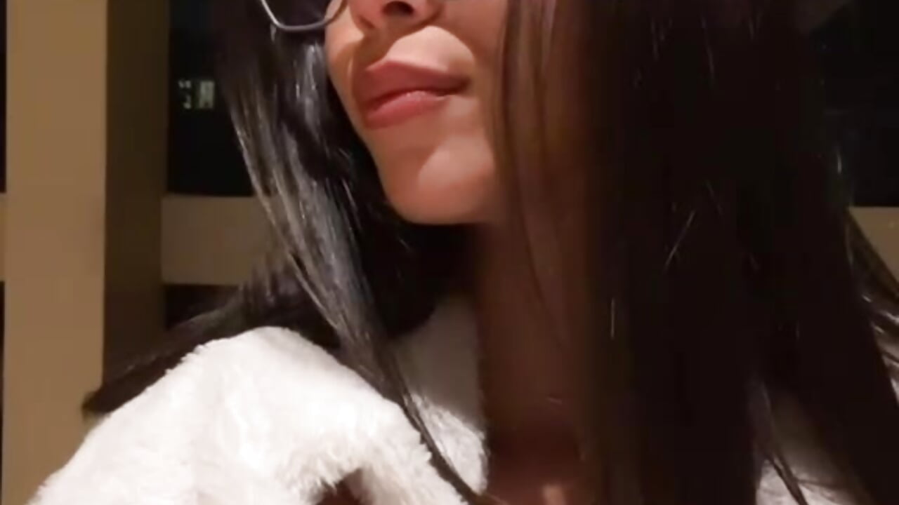 hello hello ❤ - video by Luna_Millers cam model