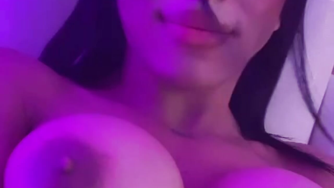 big tits without being vulgar - miia_leal主播的视频