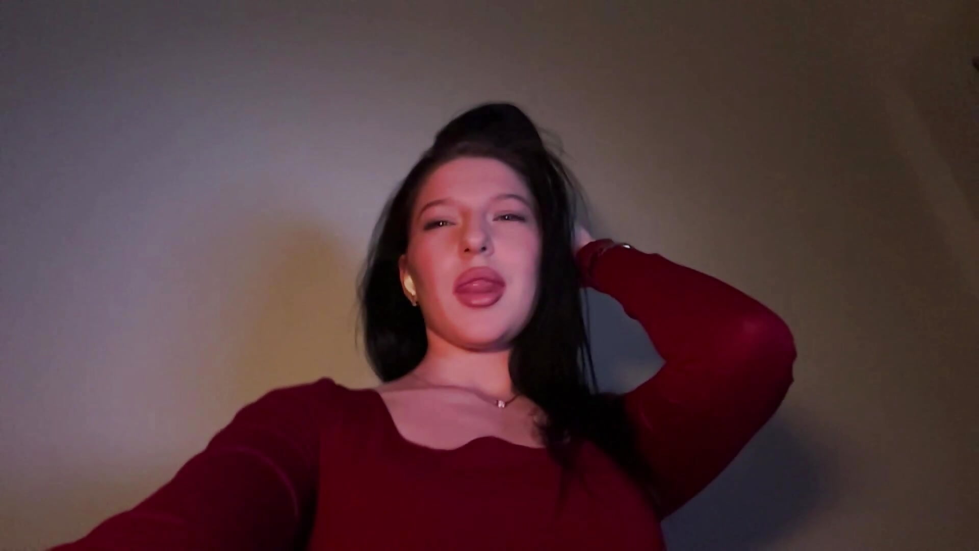 sensual dancing – video od webkamerové modelky Sarahsolara