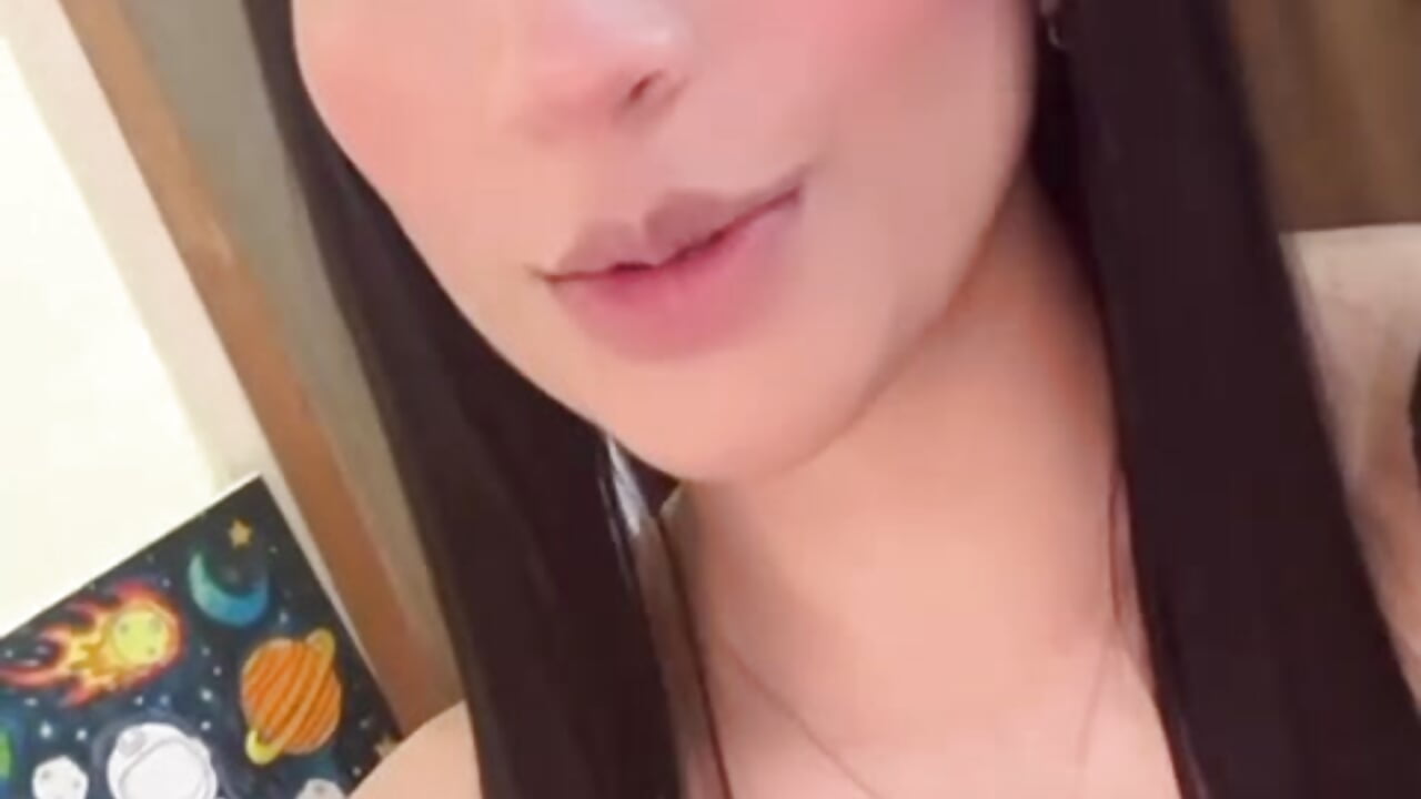 ♥️ - video by Sara_kurttt cam model