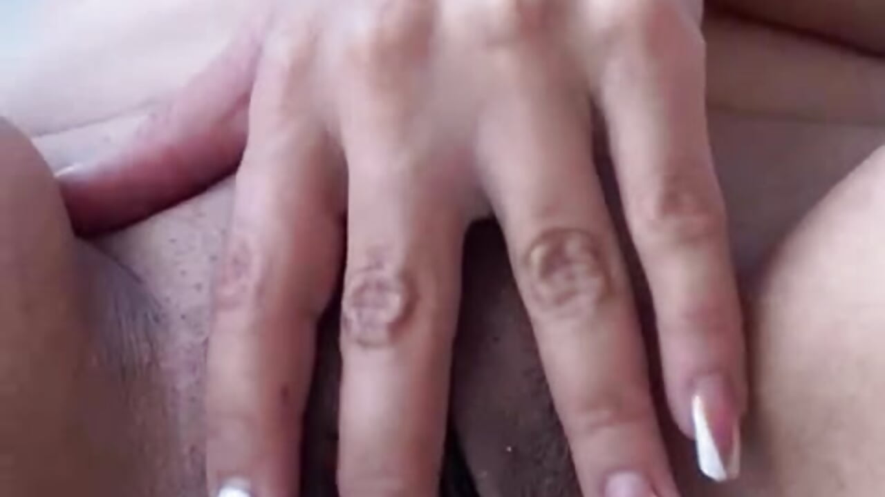 horny  wet  pussy - วิดีโอโดย playfullpaulina โมเดลแคม