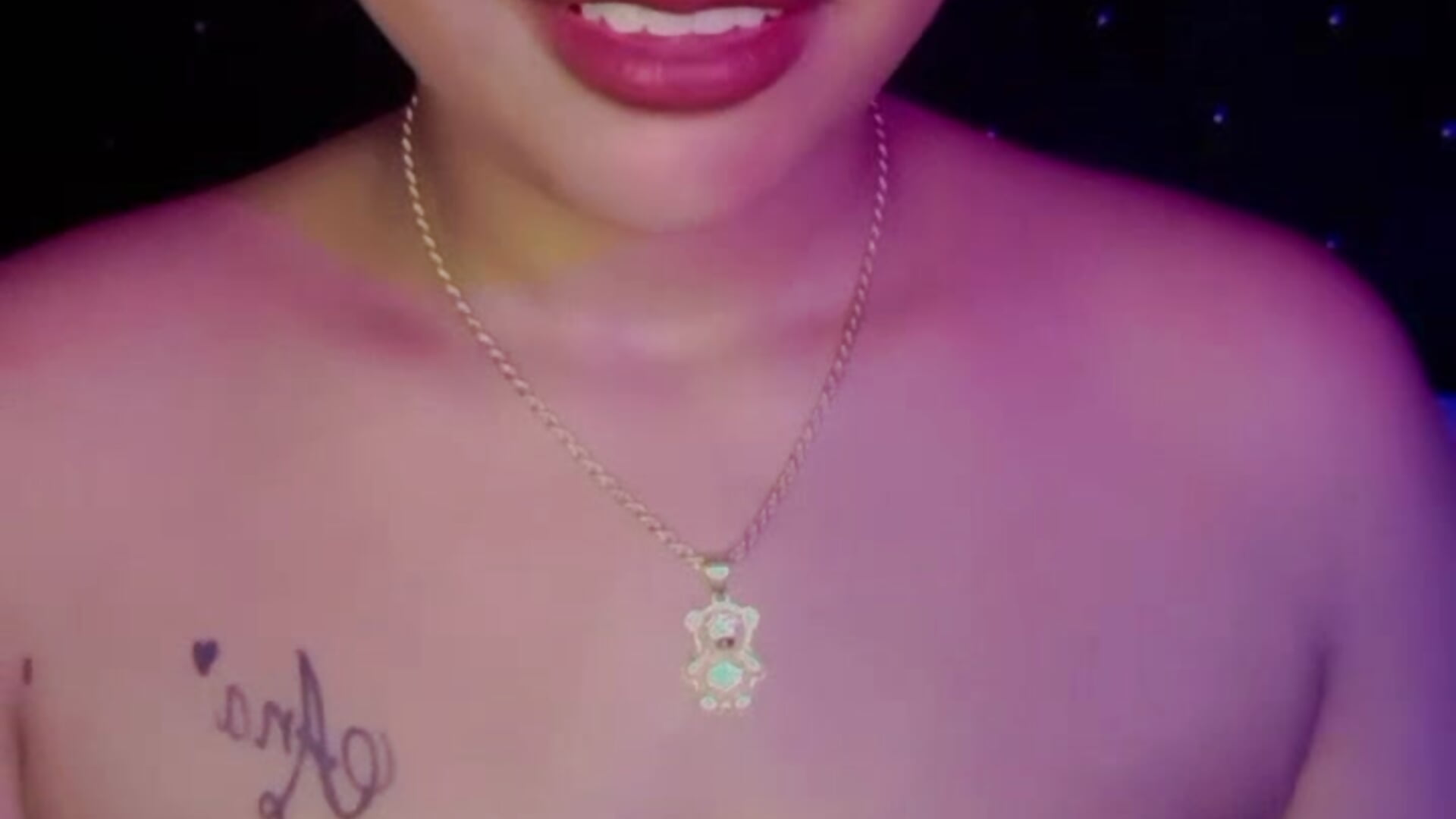 a little friend to play with - video by eilish_morgan cam model