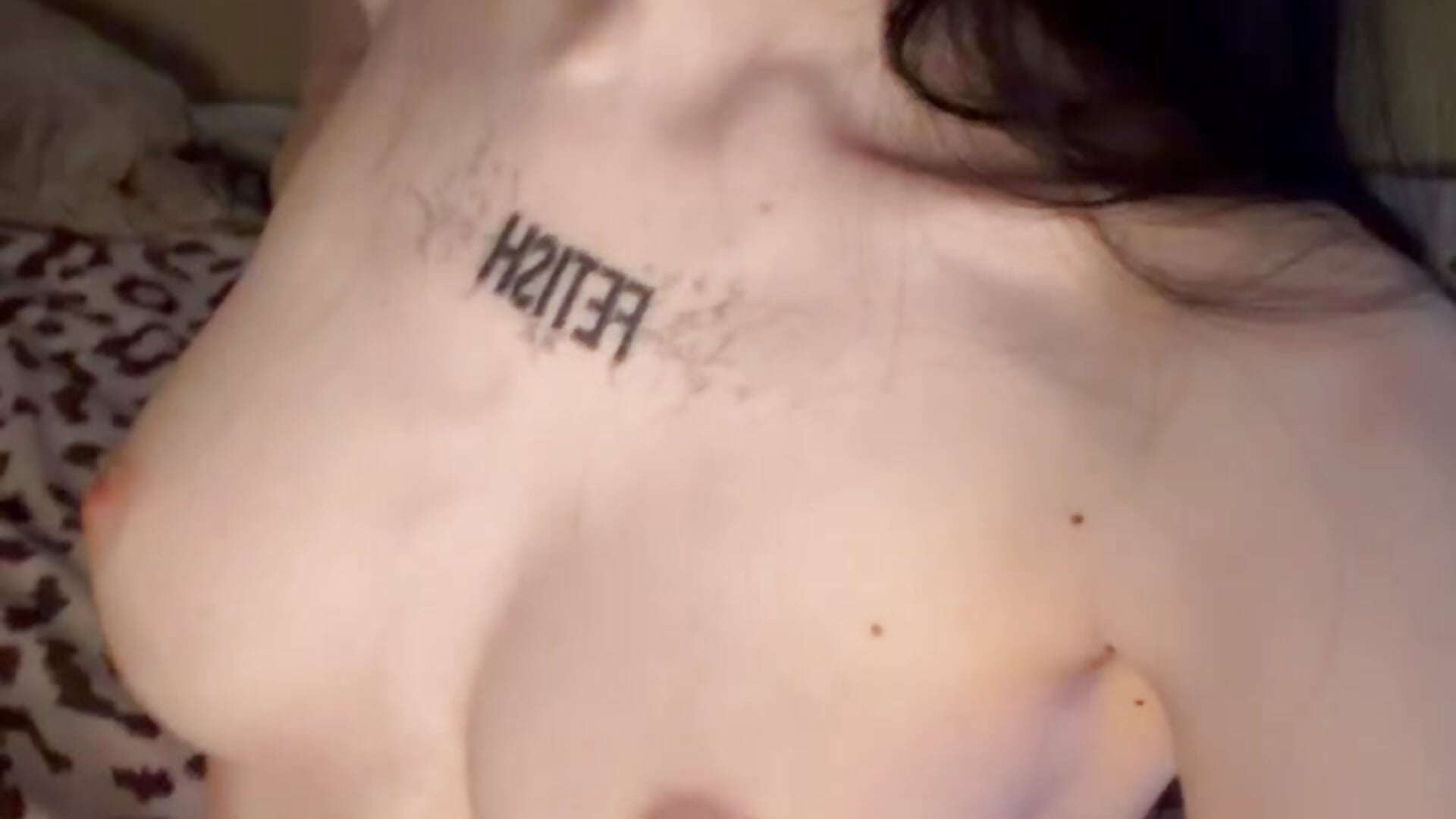 boobs and saliva ><