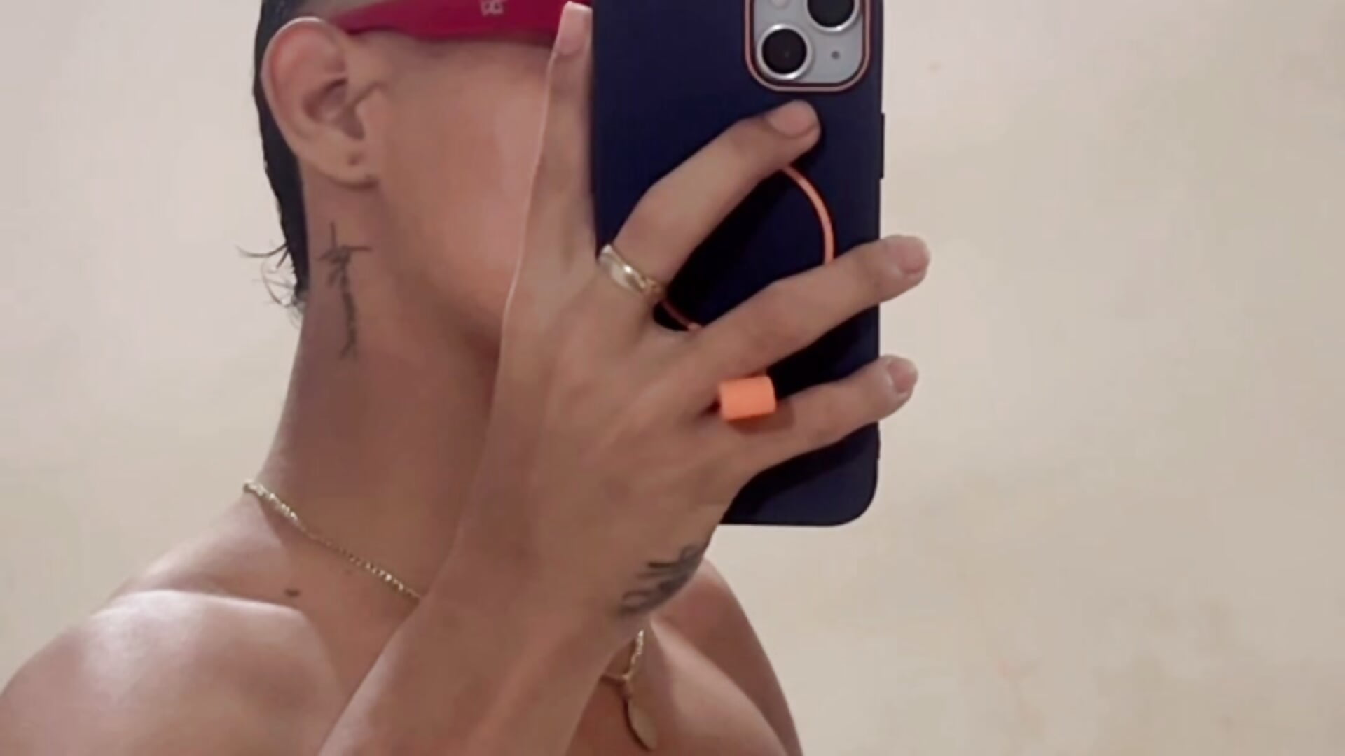 099575E6-44CA-42B5-99E2-EA4F47A4D3DC - video by dominick_fran cam model