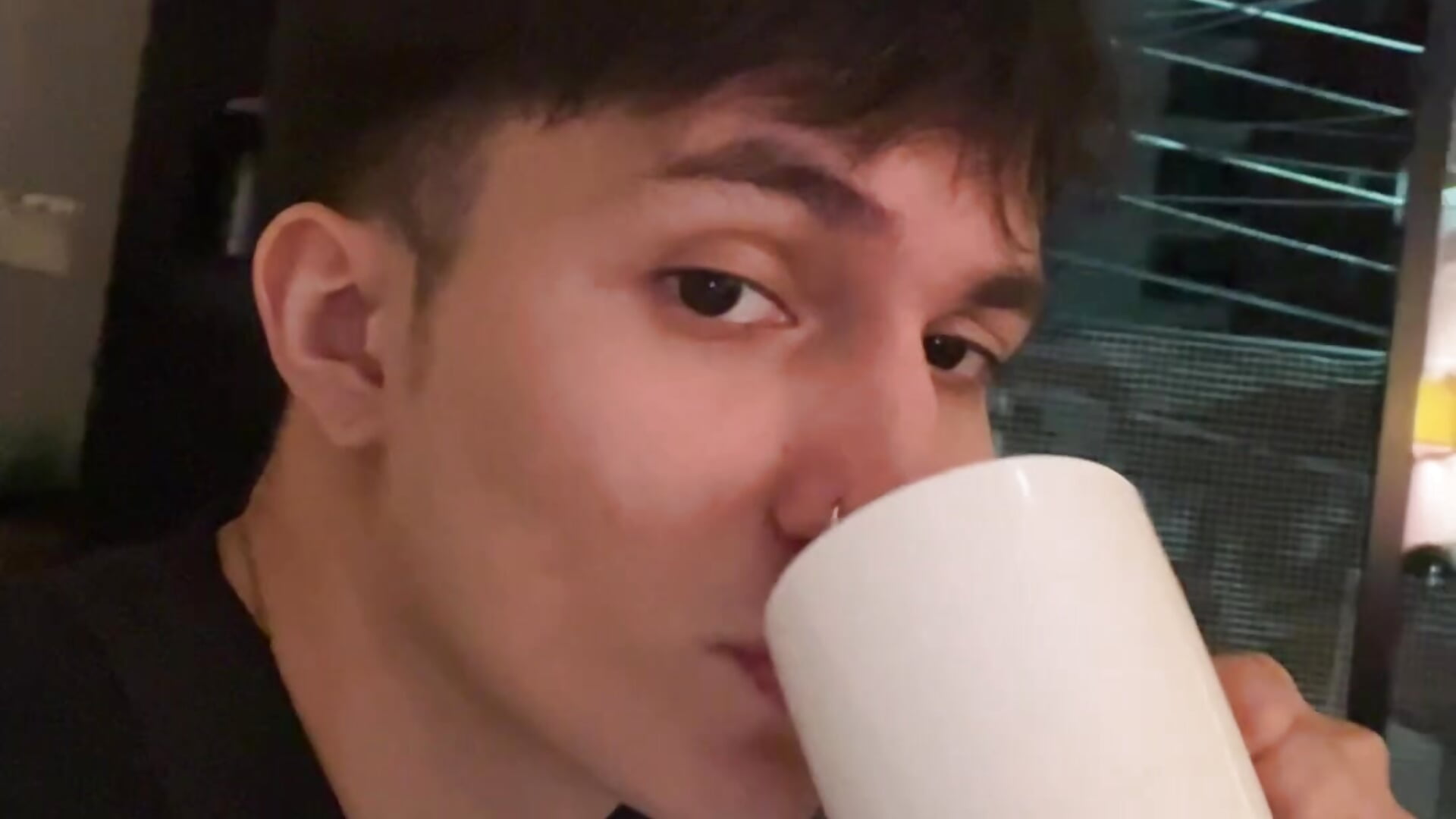 A coffe? - Video von nico_bellini Cam-Model