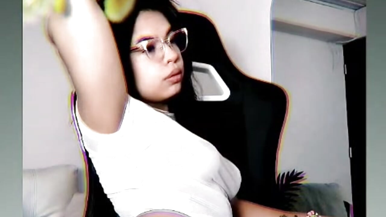 1970 - vidéo du modèle de showcams Mia_rou