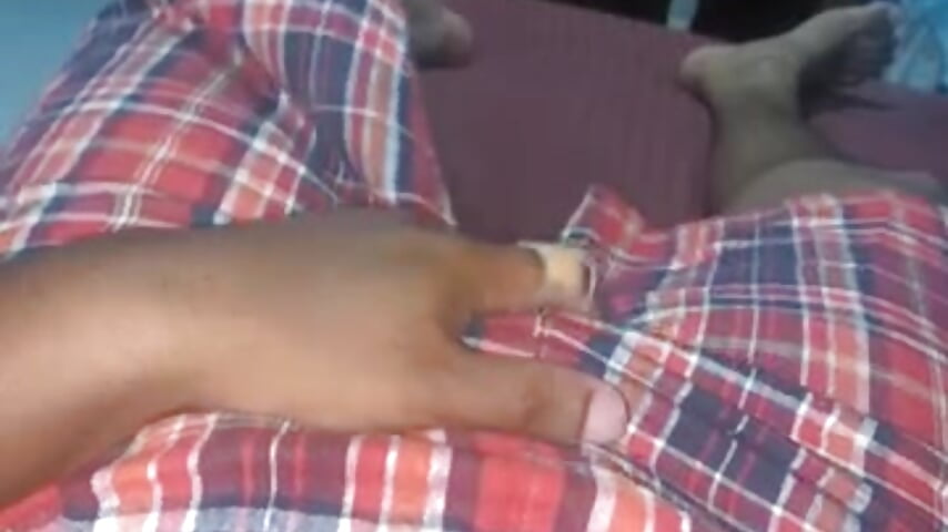 79681392528__47A64000-3CD3-4A47-80A8-85F35D283183 - vídeo de la modelo de cam uZIboy56