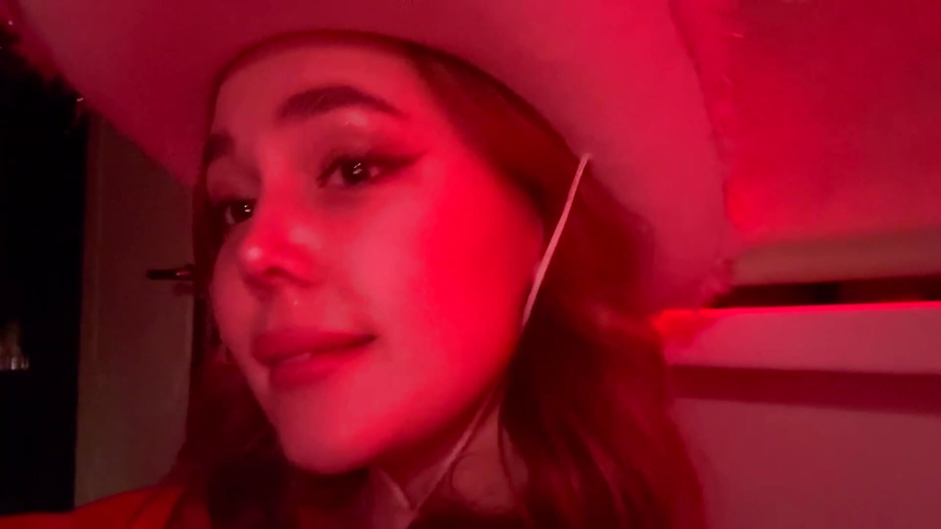 my sweet face - video by lexa_cute cam model