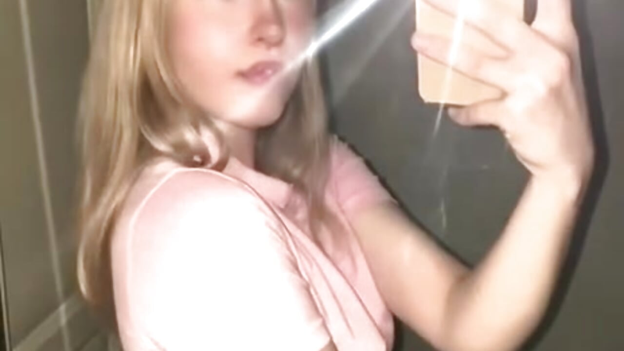 Its mea <3 - video by JenniferClaytton cam model