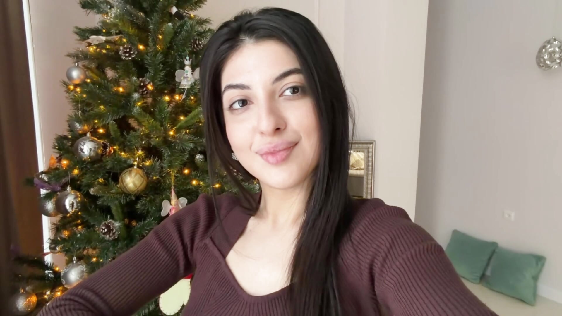 Softness - video by SwitieKiss cam model