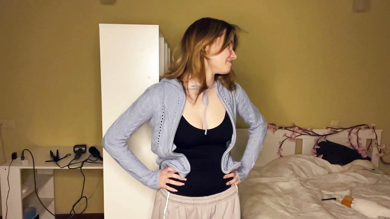 The shine of the day - video by EarthaStinett cam model