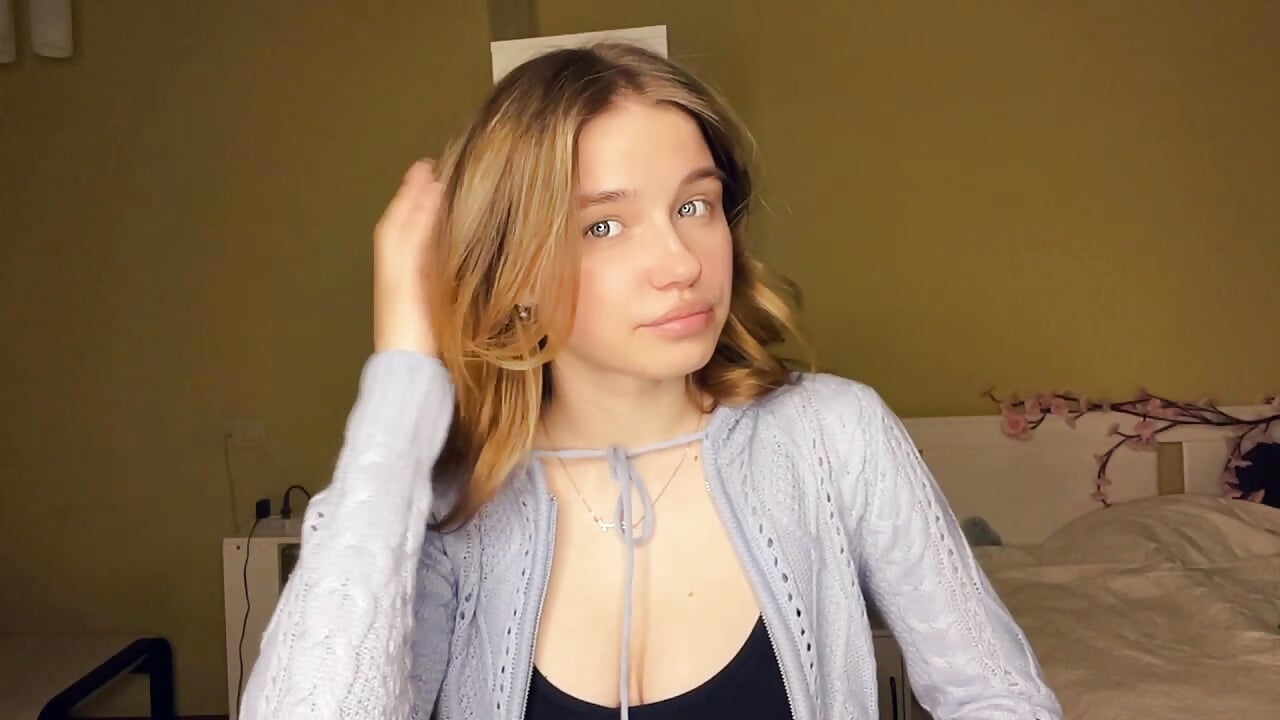 The start of something new - video by EarthaStinett cam model