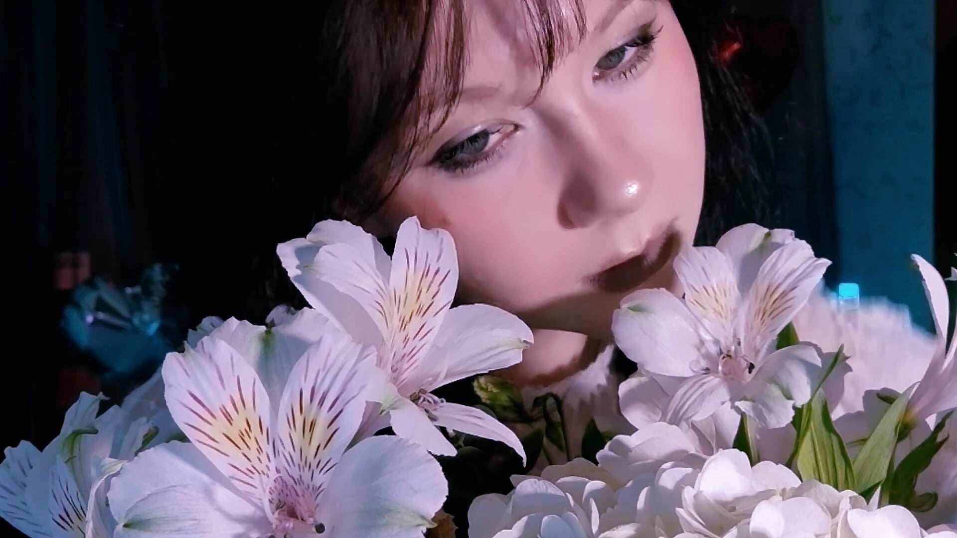 Love of flowers - วิดีโอโดย marty_bree โมเดลแคม