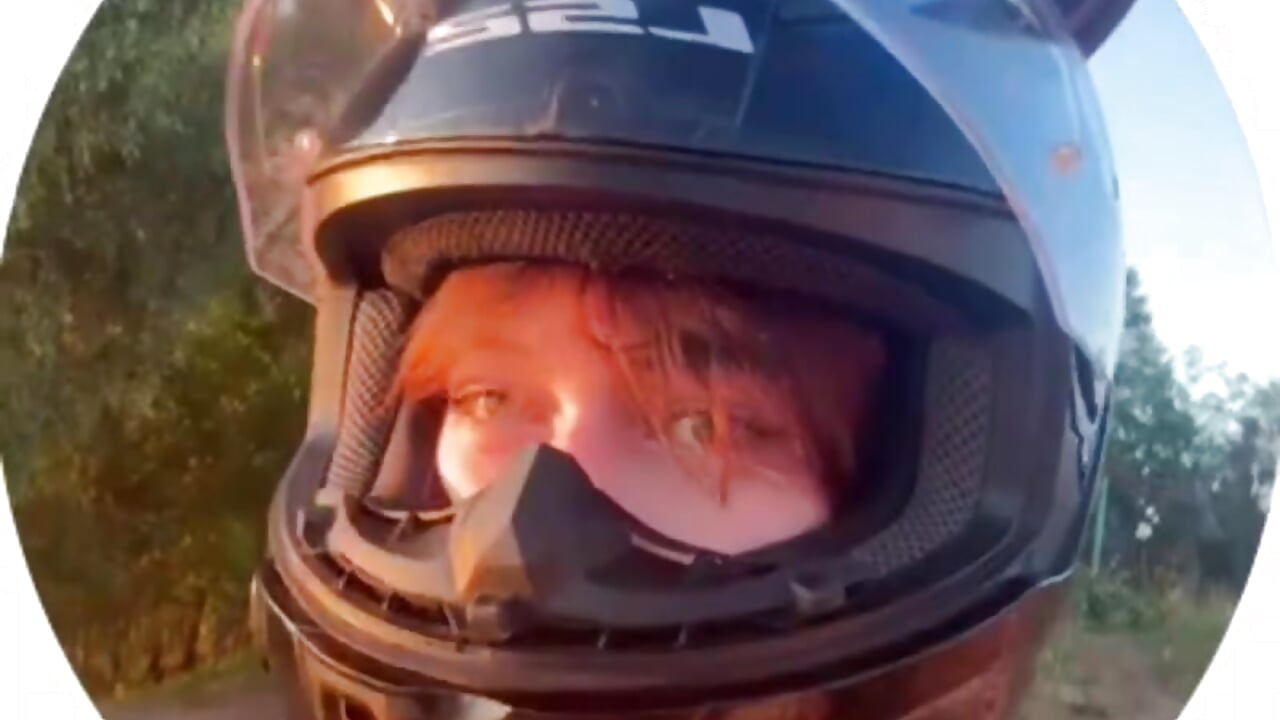 1 – video af DianneBarke cam-model