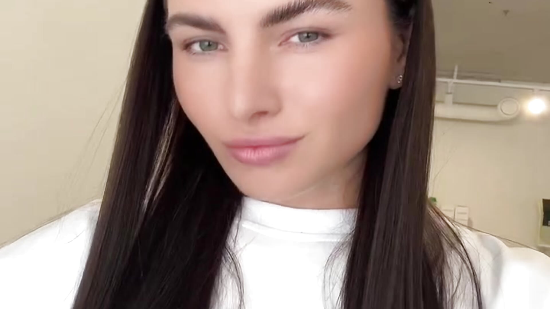 new here   – video modela na kameri JackiHemrick