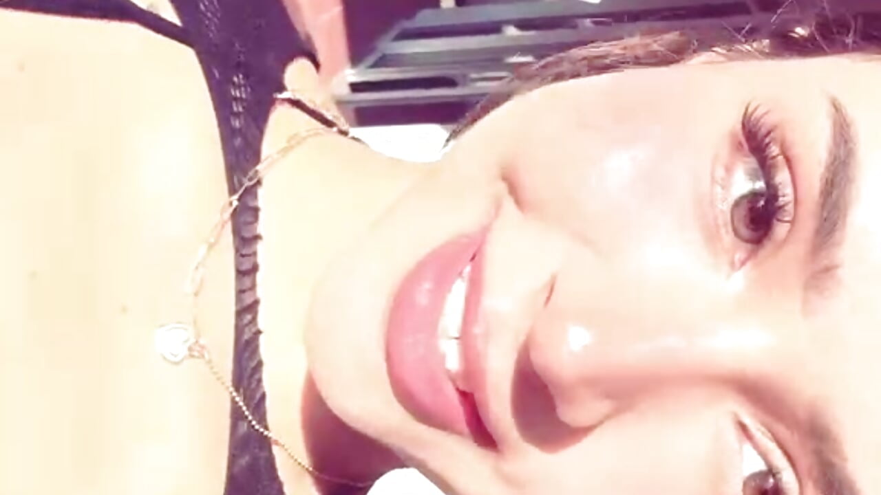 Just Kitty 💕 - vidéo du modèle de showcams Kitty_San_xXx