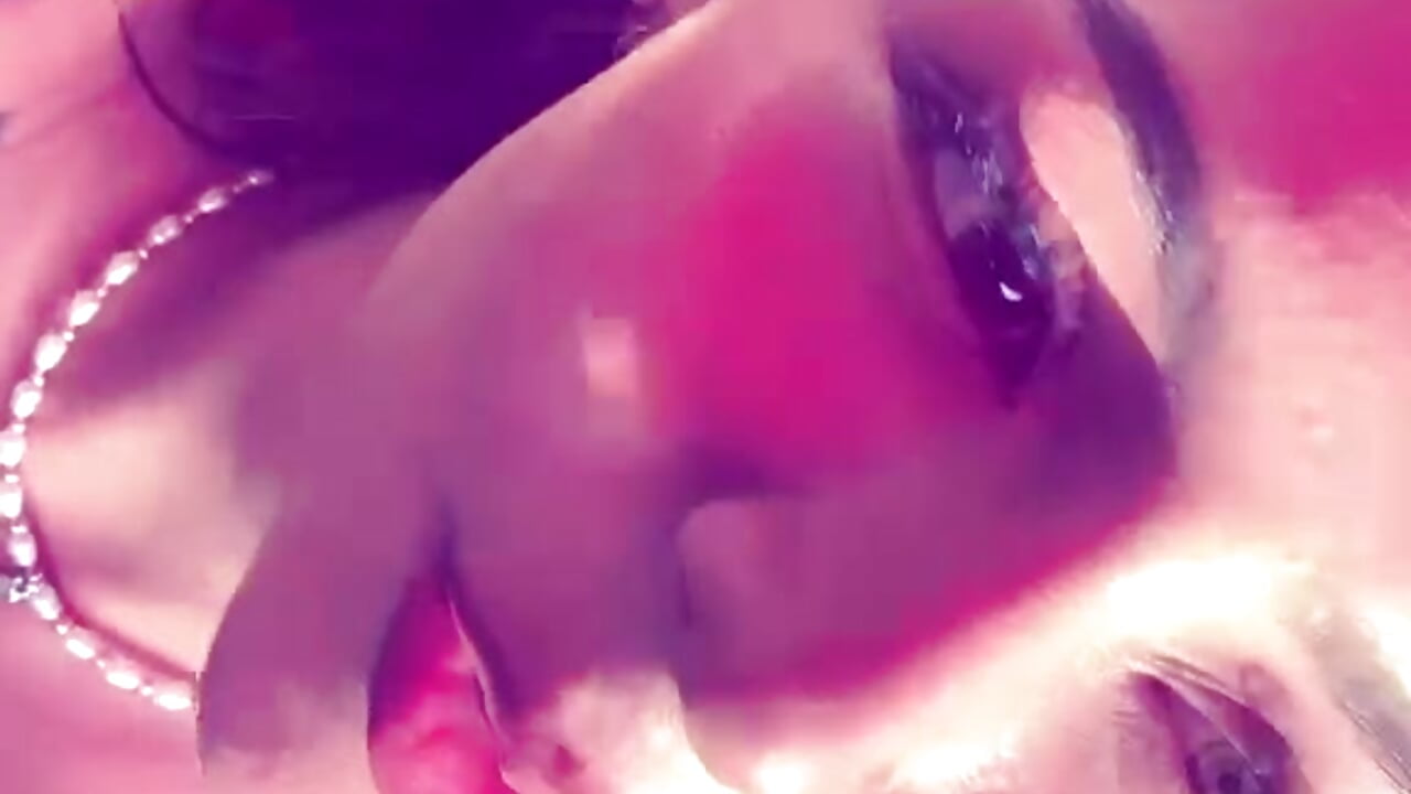 Just Kitty 😊🌸🍒 - vidéo du modèle de showcams Kitty_San_xXx