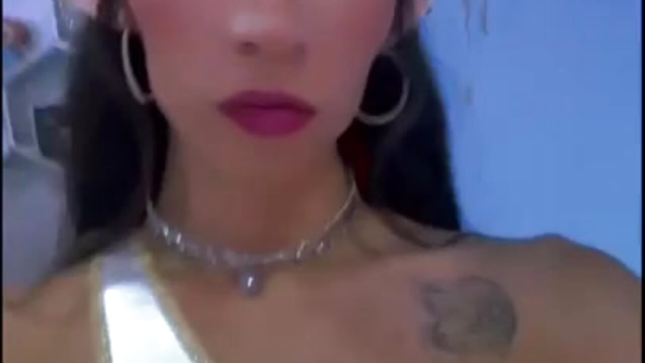 I warned you not to look at me that way… now you can’t escape. - video by kylliefox_ cam model