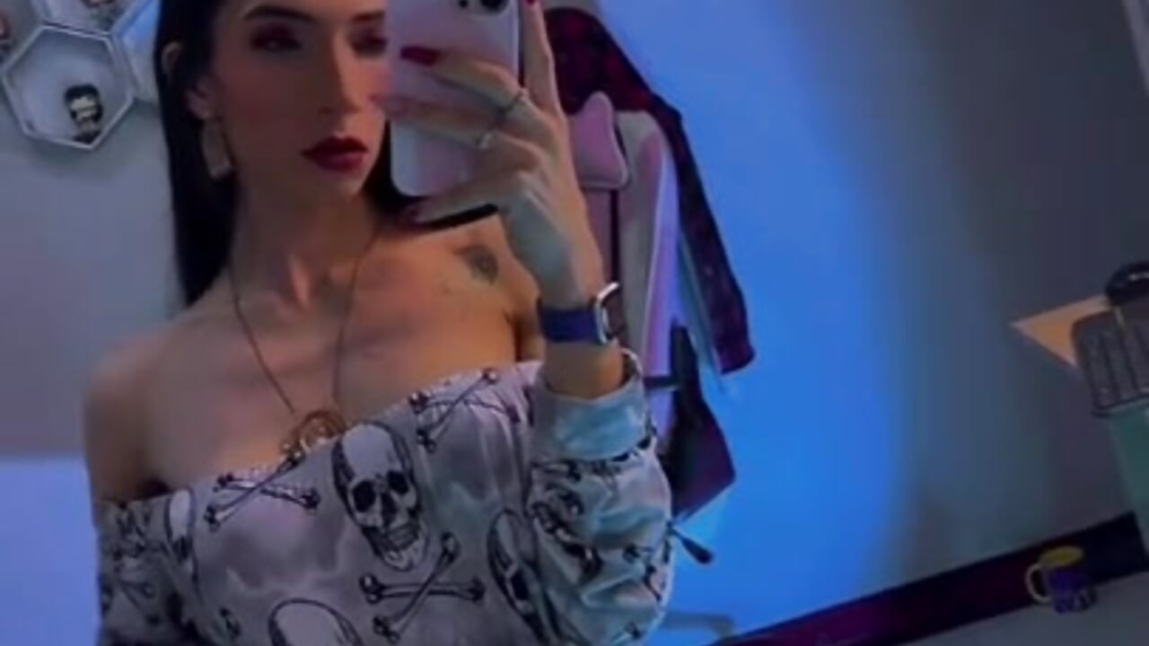 Ujum - video by kylliefox_ cam model