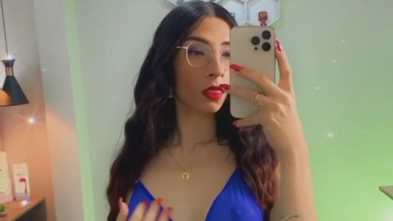 hey hey heeeey♥ - video by kylliefox_ cam model